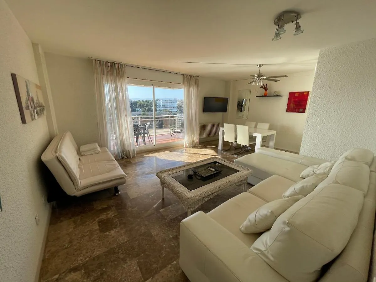 For A Stay Bahia Mar Salou