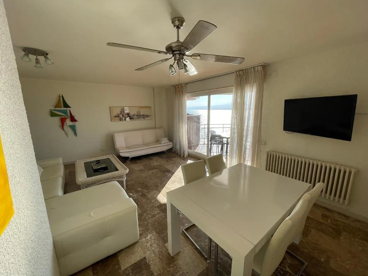 For A Stay Bahia Mar Salou Apartment